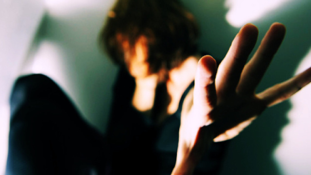 La povera donna &egrave; ricoverata in gravi condizioni all'ospedale di Nuoro.