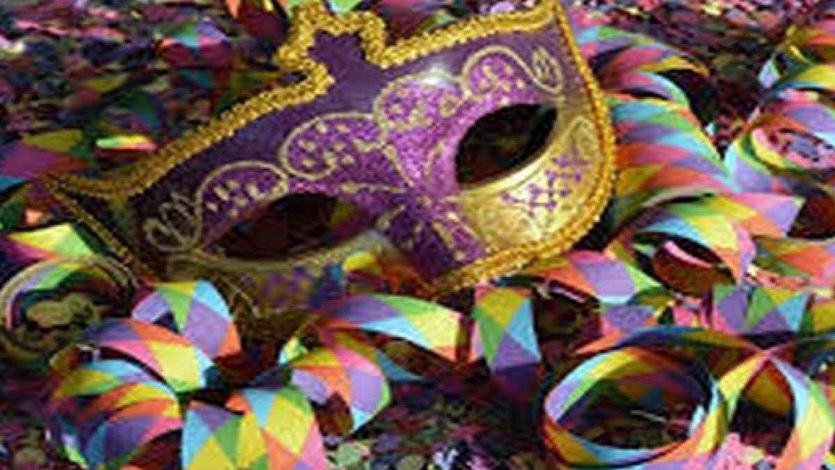 Buon Carnevale 18 Origini E Frasi Divertenti Da Inviare Su Whatsapp