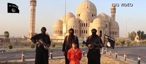 Dijeron funcionarios estadounidenses. Alexanda Kotey, de 34 años, y El Shafee Elsheikh Dijeron funcionarios estadounidenses. Alexanda Kotey, de 34 años, y El Shafee Elsheikh