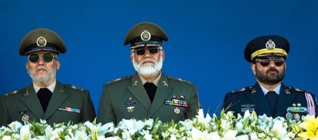 Espiões da CIA e do Mossad estariam tentando se infiltrar nas forças armadas do Irã. Mohammad Akhlaghi/Tasnim News Agency https://goo.gl/RBFtcD Espiões da CIA e do Mossad estariam tentando se infiltrar nas forças armadas do Irã. Mohammad Akhlaghi/Tasnim News Agency https://goo.gl/RBFtcD