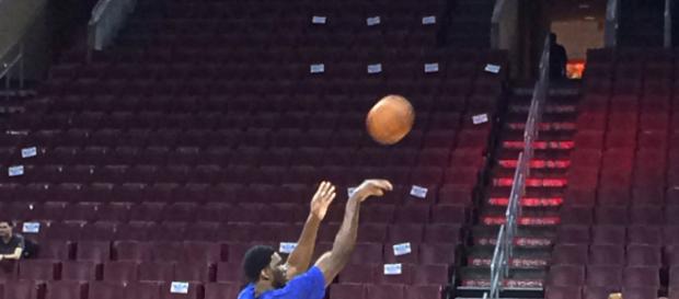 Joel Embiid à l'entraînement avec son équipe des 76ers Joel Embiid à l'entraînement avec son équipe des 76ers