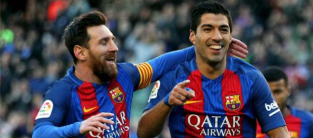 Leo Messi e Suárez formam dupla incrível Leo Messi e Suárez formam dupla incrível