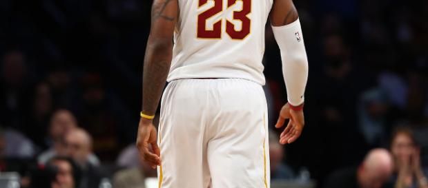 Los Cavs buscan la estabilidad del equipo, para intentar convencer a LeBron Los Cavs buscan la estabilidad del equipo, para intentar convencer a LeBron
