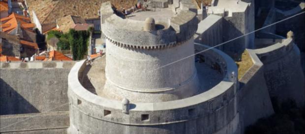 Minceta fort; (Image Credit: Triprabbits Travel/YouTube screencap) Minceta fort; (Image Credit: Triprabbits Travel/YouTube screencap)