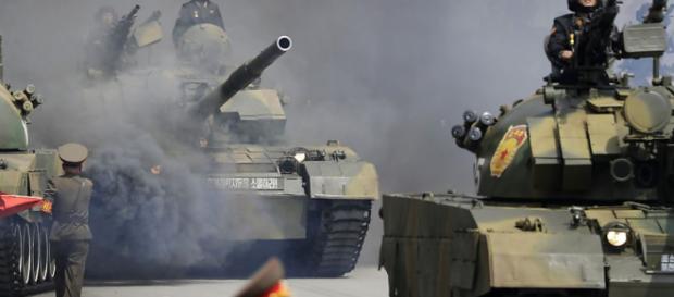 Nordkorea hält Militärparade in Pjöngjang ab | barfi.ch - barfi.ch Nordkorea hält Militärparade in Pjöngjang ab | barfi.ch - barfi.ch