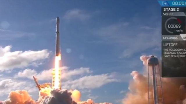 SpaceX : un lancement sans faute pour la Falcon Heavy (via Libération - liberation.fr)