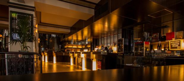 A server dishes some truth from her insider POV about restaurants. (photo via: Pexels.com) A server dishes some truth from her insider POV about restaurants. (photo via: Pexels.com)