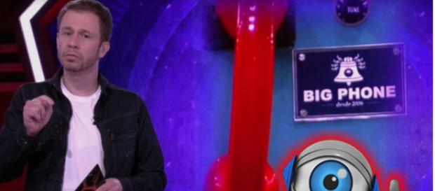 Big Fone toca e equenta o clima no BBB18. (Foto Reprodução). Big Fone toca e equenta o clima no BBB18. (Foto Reprodução).