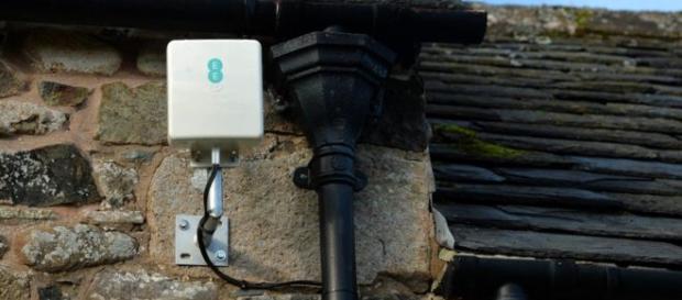 EE decía que su antena era del tamaño de una caja de zapatos EE decía que su antena era del tamaño de una caja de zapatos