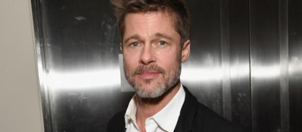 Na hora do acidente, Brad Pitt estava sozinho no automóvel Na hora do acidente, Brad Pitt estava sozinho no automóvel