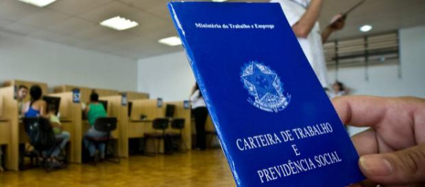 Projeto sobre a Reforma da Previdência deve ser votado dia 19 de fevereiro Projeto sobre a Reforma da Previdência deve ser votado dia 19 de fevereiro