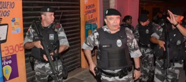 Vítimas reagem e matam assaltante a pedradas na orla de João Pessoa; família nega envolvimento dele com crime Vítimas reagem e matam assaltante a pedradas na orla de João Pessoa; família nega envolvimento dele com crime