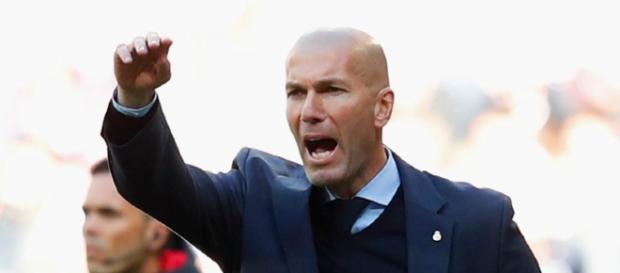 Zidane va t'il être débarqué de son poste d'entraîneur? Zidane va t'il être débarqué de son poste d'entraîneur?