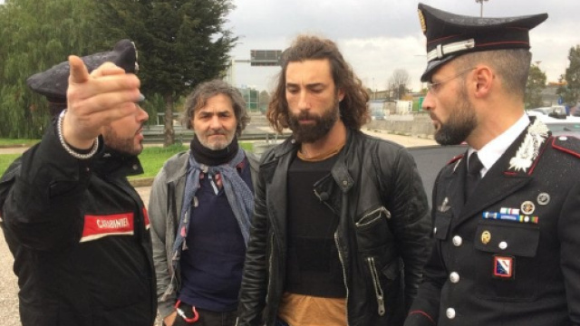 Striscia la notizia: aggrediti Vittorio Brumotti e la sua troupe