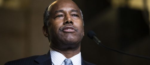 La agencia de HUD gastó $ 31,000 redecorando la oficina de Ben Carson