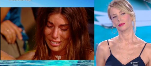 Bianca Atzei piange in diretta per Max Biaggi: «Soffro ancora» Video - ilgazzettino.it Bianca Atzei piange in diretta per Max Biaggi: «Soffro ancora» Video - ilgazzettino.it