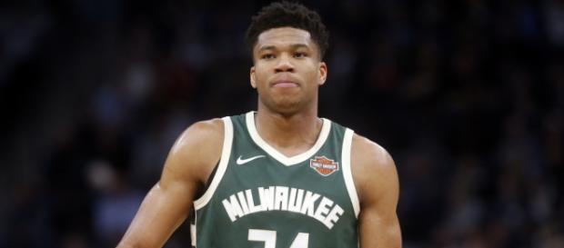 Giannis Antetokounmpo replaces Big Baller Brand sweatshirt with ... - usatoday.com Giannis Antetokounmpo replaces Big Baller Brand sweatshirt with ... - usatoday.com
