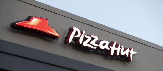 Pizza Hut sustituye a Papa Johns como nuevo patrocinador de la NFL Pizza Hut sustituye a Papa Johns como nuevo patrocinador de la NFL