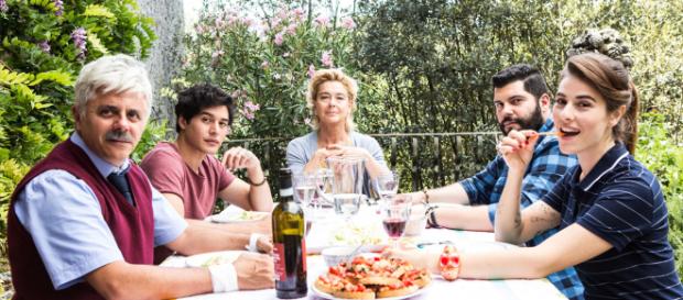 PUOI BACIARE LO SPOSO - Clip - La dichiarazione - trailer film ... - ivid.it PUOI BACIARE LO SPOSO - Clip - La dichiarazione - trailer film ... - ivid.it