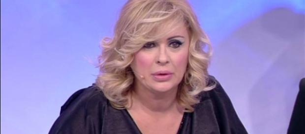 Uomini e Donne, Maria De Filippi umilia Tina Uomini e Donne, Maria De Filippi umilia Tina