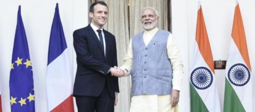 PM Modi meeting French President Macron (Photo via: narendramodi.in)
