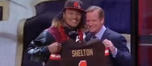 Danny Shelton was the 12th overall pick by the Browns in 2015 (Image Credit: DraftThread/YouTube)