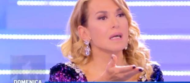 Barbara D'Urso caccia via un giornalista? Barbara D'Urso caccia via un giornalista?