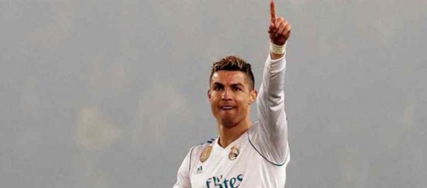 Cristiano Ronaldo continua atento às decisões do Real. (foto reprodução). Cristiano Ronaldo continua atento às decisões do Real. (foto reprodução).