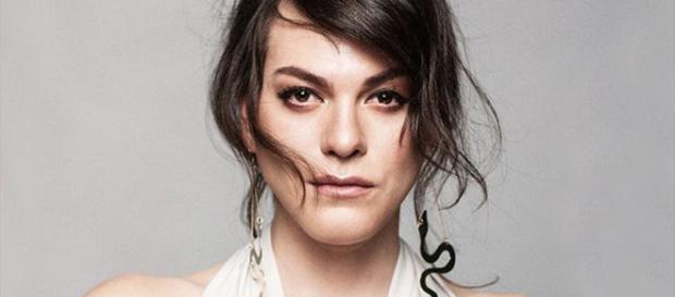 Daniela Vega posa para revista de fama mundial junto a galán de ... - revistacloset.cl Daniela Vega posa para revista de fama mundial junto a galán de ... - revistacloset.cl