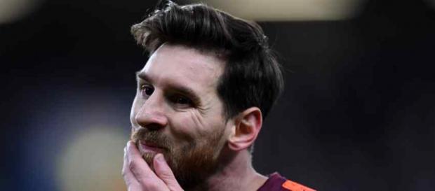 Leo Messi está muito preocupado Leo Messi está muito preocupado