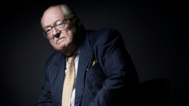 Les mémoires de Jean-Marie Le Pen font un carton