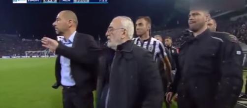 PAOK President enters the field with a gun, after referee cancels a goal for his team - image source - Bruno S. | YouTube