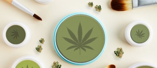 Cannabis nel beauty (foto - metro.co.uk)