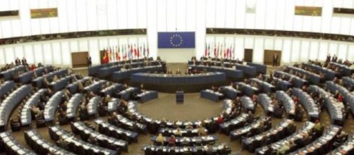 Parlamentari europei verdi e della sinistra sono preoccupati: temono un governo di destra e preferirebbero Di Maio (fonte huffingtonpost)