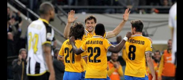 A: Juventus vence al Udinese y se acerca al título (VIDEO) - peru.com A: Juventus vence al Udinese y se acerca al título (VIDEO) - peru.com
