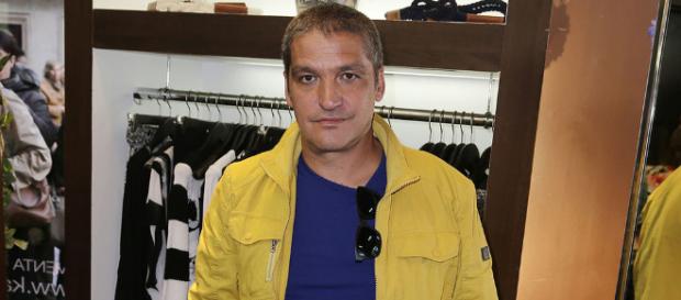 El colaborador Gustavo González se divorcia tras 30 años de matrimonio - elespanol.com El colaborador Gustavo González se divorcia tras 30 años de matrimonio - elespanol.com