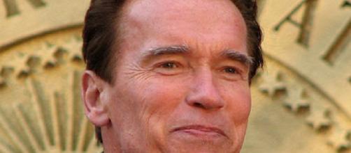 Arnold Schwarzenegger unleashed [image via: Miracle World/Wikimedia]