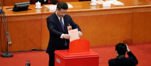 Xi at the comgress where he was anointed president for life. Photo-( image credit-the Guardian-Youtube.com)