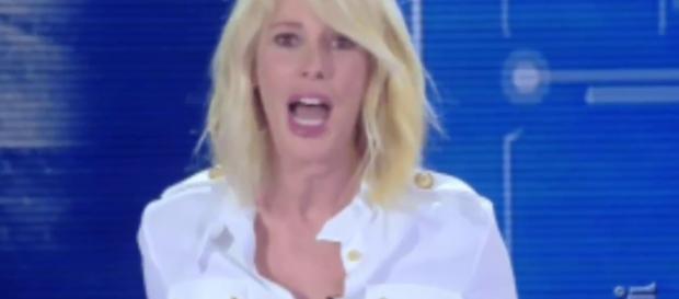 Alessia Marcuzzi si scaglia contro Eva Alessia Marcuzzi si scaglia contro Eva