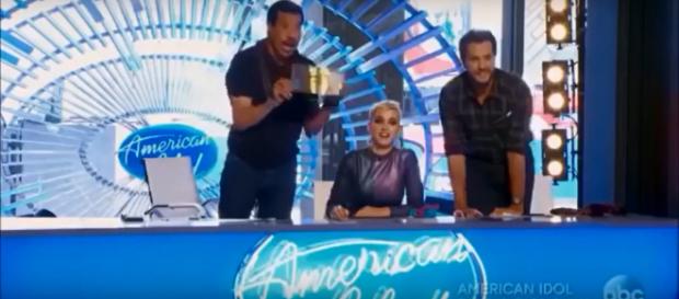 'American Idol' 2018 took off with satisfying chemistry and surprising performances on premiere night. Screenshot: World Trends Now/YouTube 'American Idol' 2018 took off with satisfying chemistry and surprising performances on premiere night. Screenshot: World Trends Now/YouTube