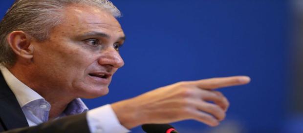 Tite se aproxima da Copa do Mundo Tite se aproxima da Copa do Mundo