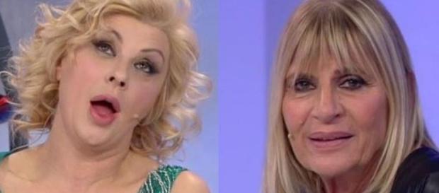 Uomini e Donne, Gems ruba il posto d'opinionista a Tina Cipollari? Uomini e Donne, Gems ruba il posto d'opinionista a Tina Cipollari?