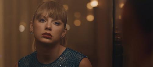 Taylor Swift has just released a music video for "Delicate," from her new record, "Reputation." [Image source: TaylorSwiftVEVO/YouTube]
