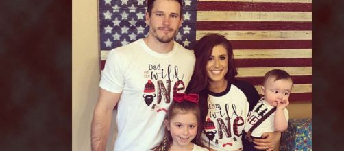 Chelsea Houska of "Teen Mom 2" shared her first baby bump picture [Image: chelseahouska/Instagram]