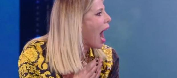 Isola 2018: Marcuzzi, critiche dai social in seguito alla lite con Eva Isola 2018: Marcuzzi, critiche dai social in seguito alla lite con Eva