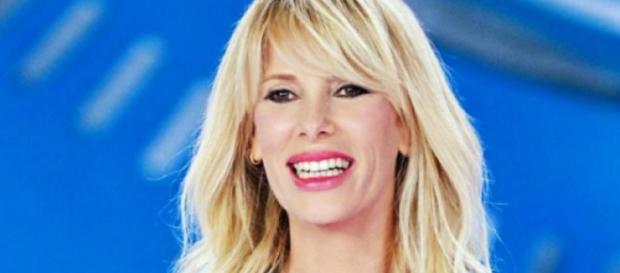 Gossip: Alessia Marcuzzi dice la sua sulla 'guerra' tra Monte e la ... - blastingnews.com Gossip: Alessia Marcuzzi dice la sua sulla 'guerra' tra Monte e la ... - blastingnews.com