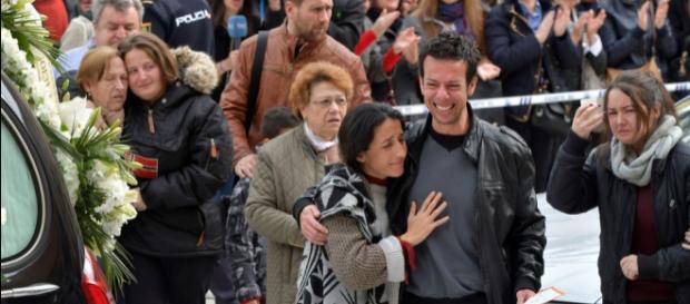 Gabriel Cruz - La madre de Gabriel, tras el funeral: "Mi niño ha ... - vozpopuli.com Gabriel Cruz - La madre de Gabriel, tras el funeral: "Mi niño ha ... - vozpopuli.com