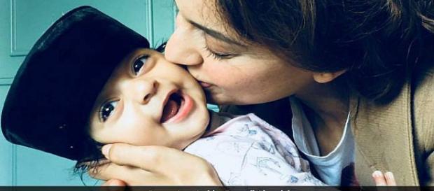 Kangana Ranaut kisses her nephew in new picture shared by sister (Image Credit: Rangoli Chandel/Twitter) Kangana Ranaut kisses her nephew in new picture shared by sister (Image Credit: Rangoli Chandel/Twitter)