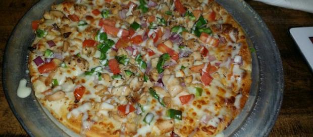 Chicken and Ranch personal pizza straight edible crack - Yelp - yelp.com Chicken and Ranch personal pizza straight edible crack - Yelp - yelp.com