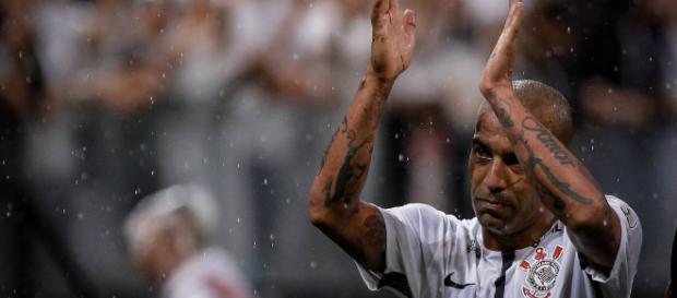 O ponta-atacante fez gol na Libertadores O ponta-atacante fez gol na Libertadores